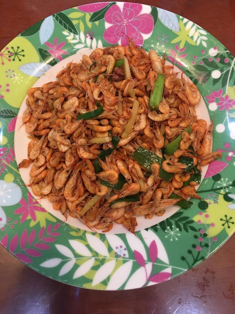 爆炒小河虾