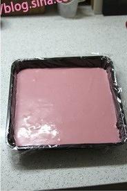 桃花手绘蛋糕卷的做法 步骤5