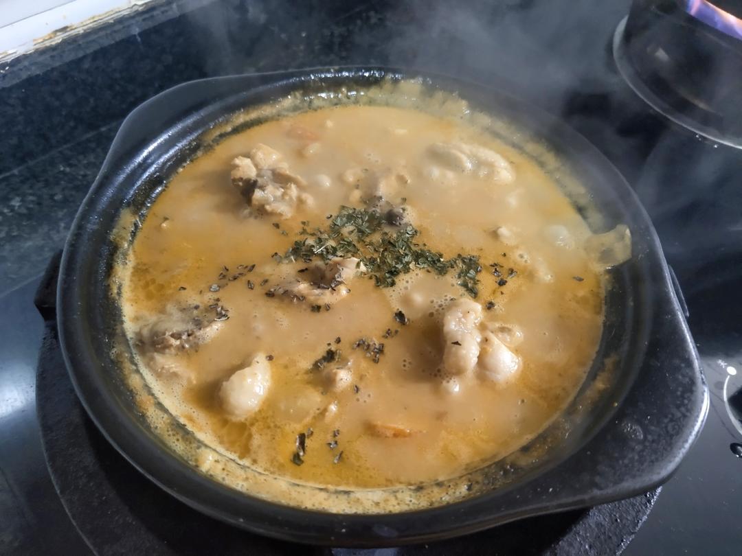 泰式咖喱海鲜汤（东南亚style）