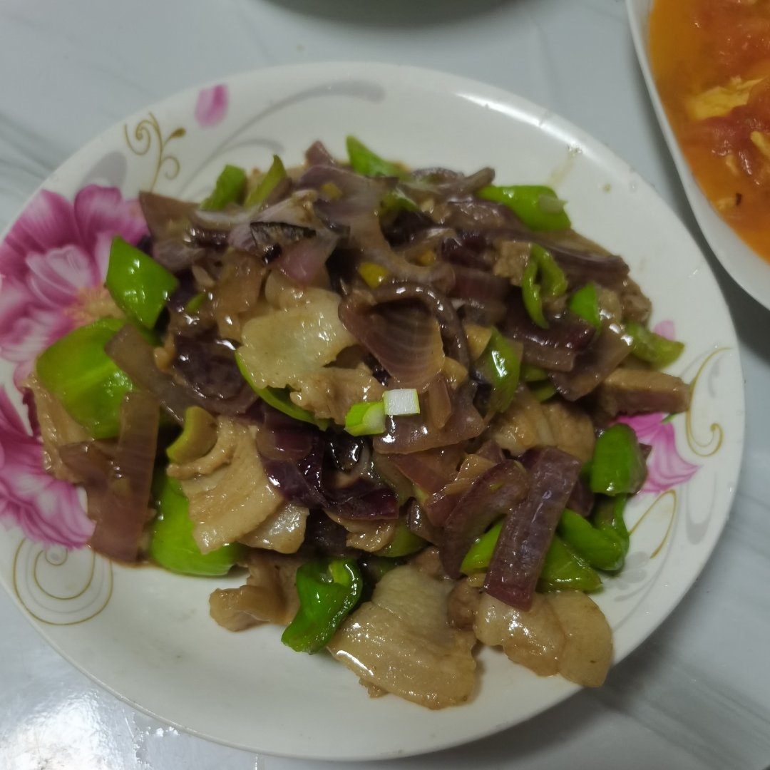 洋葱青椒炒肉
