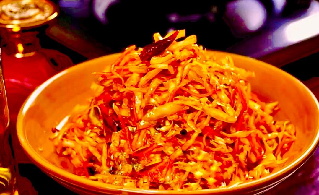 烧烤店里的凉拌包菜的做法