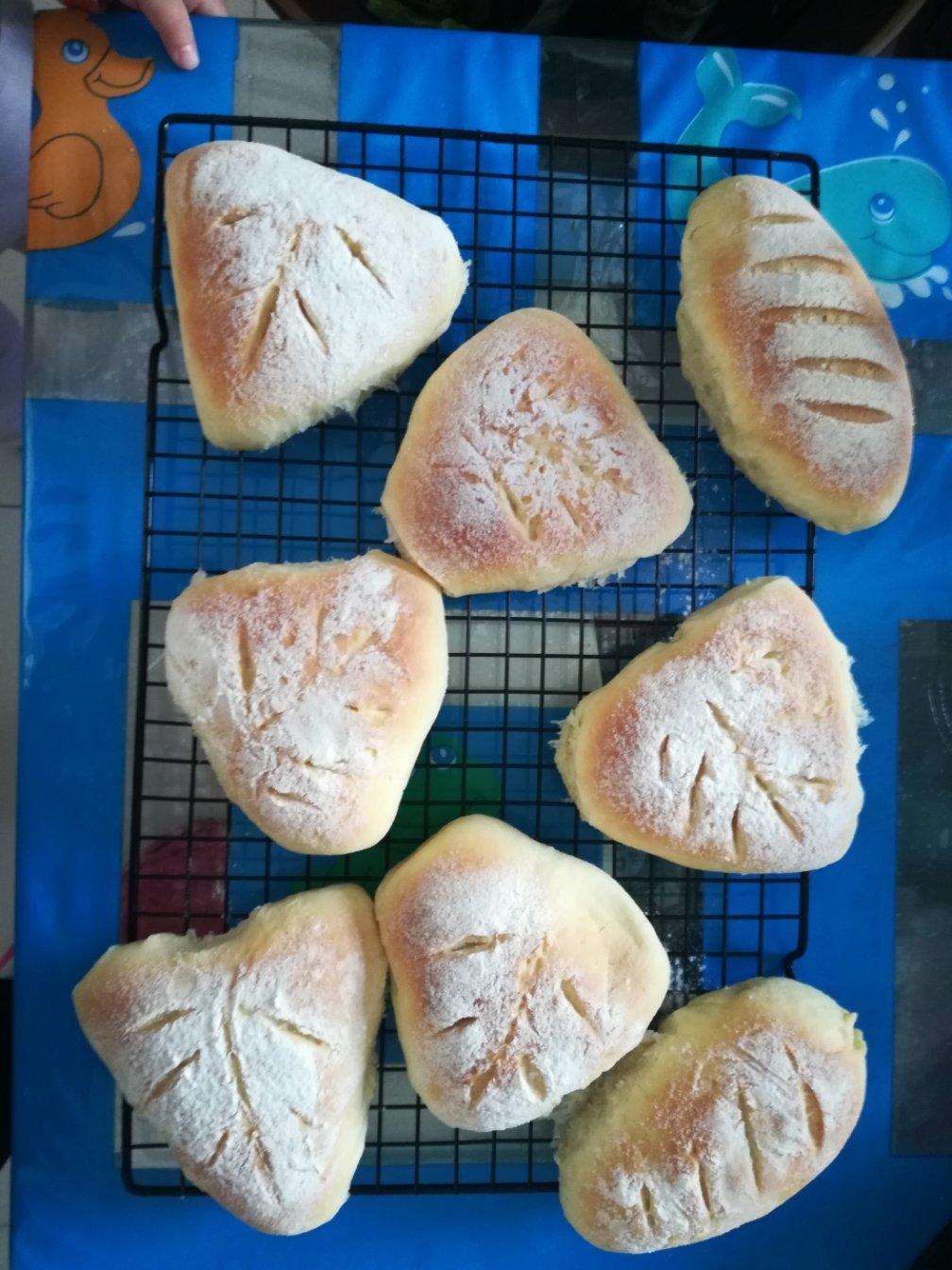 咸香的玉米毛豆软欧包