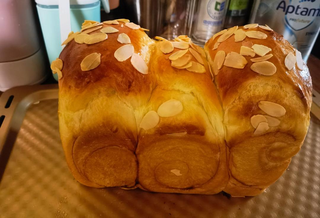 水立方北海道牛奶淡奶油吐司100%中种面包松软拉丝