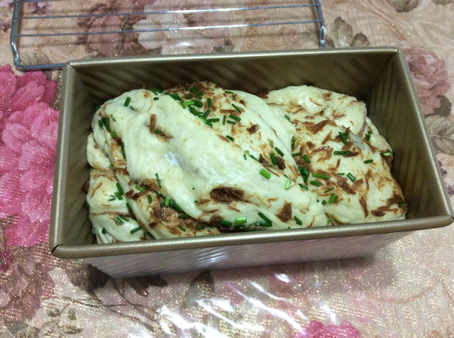 香葱肉松手撕吐司