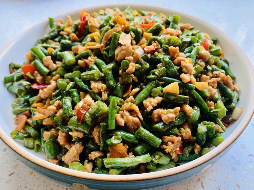 超简单的家常下饭菜猪肉末辣炒豆角