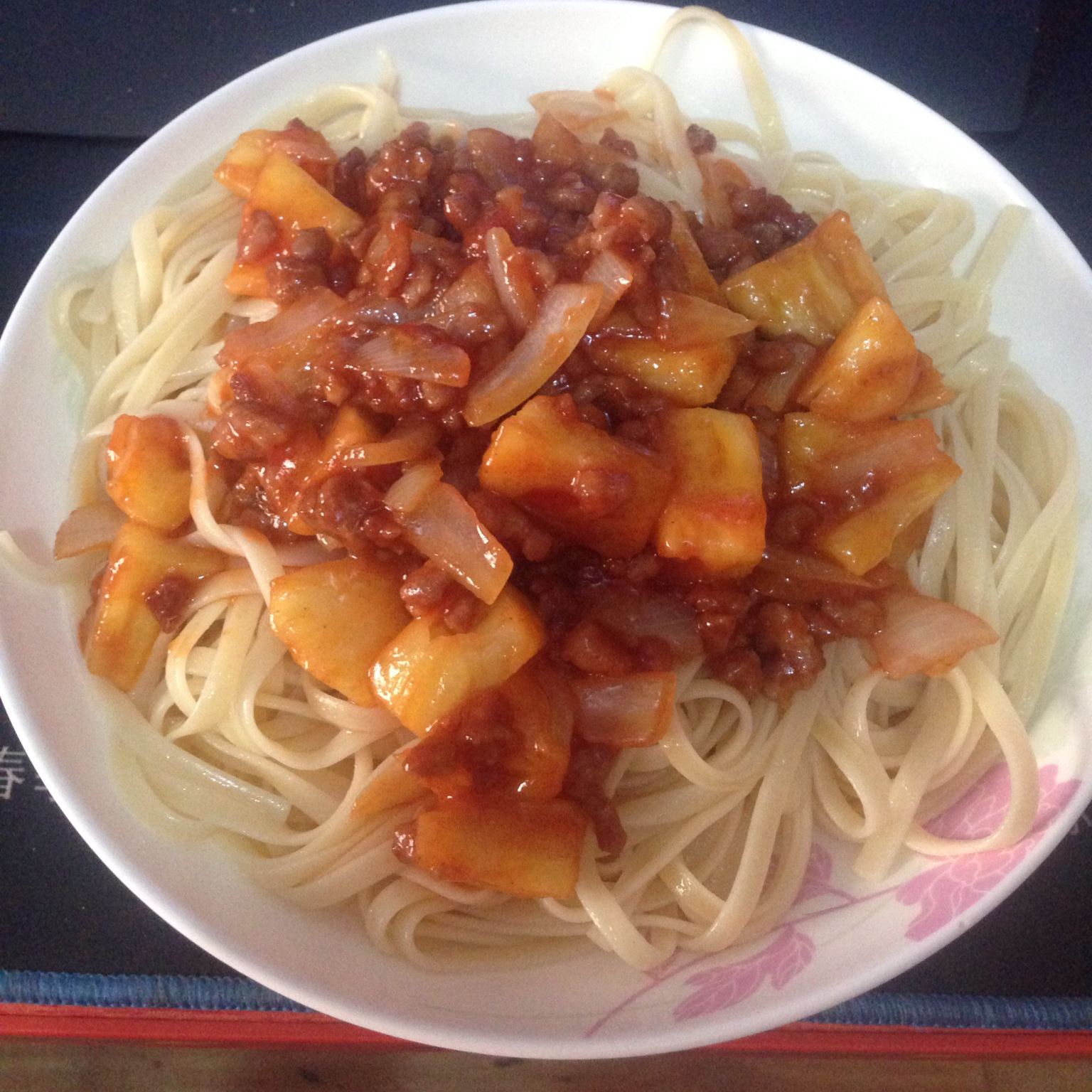 番茄肉酱意大利面