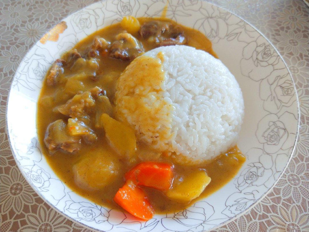 咖喱牛肉饭