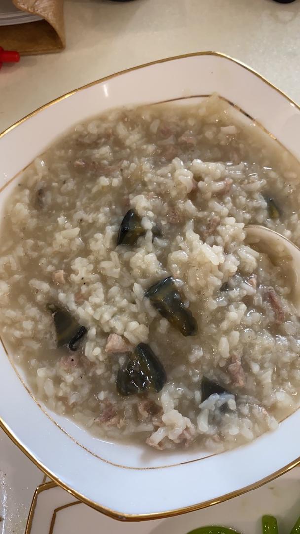 十五分钟快手之香滑皮蛋瘦肉粥(附五分钟电饭煲电压力锅更快捷方法)