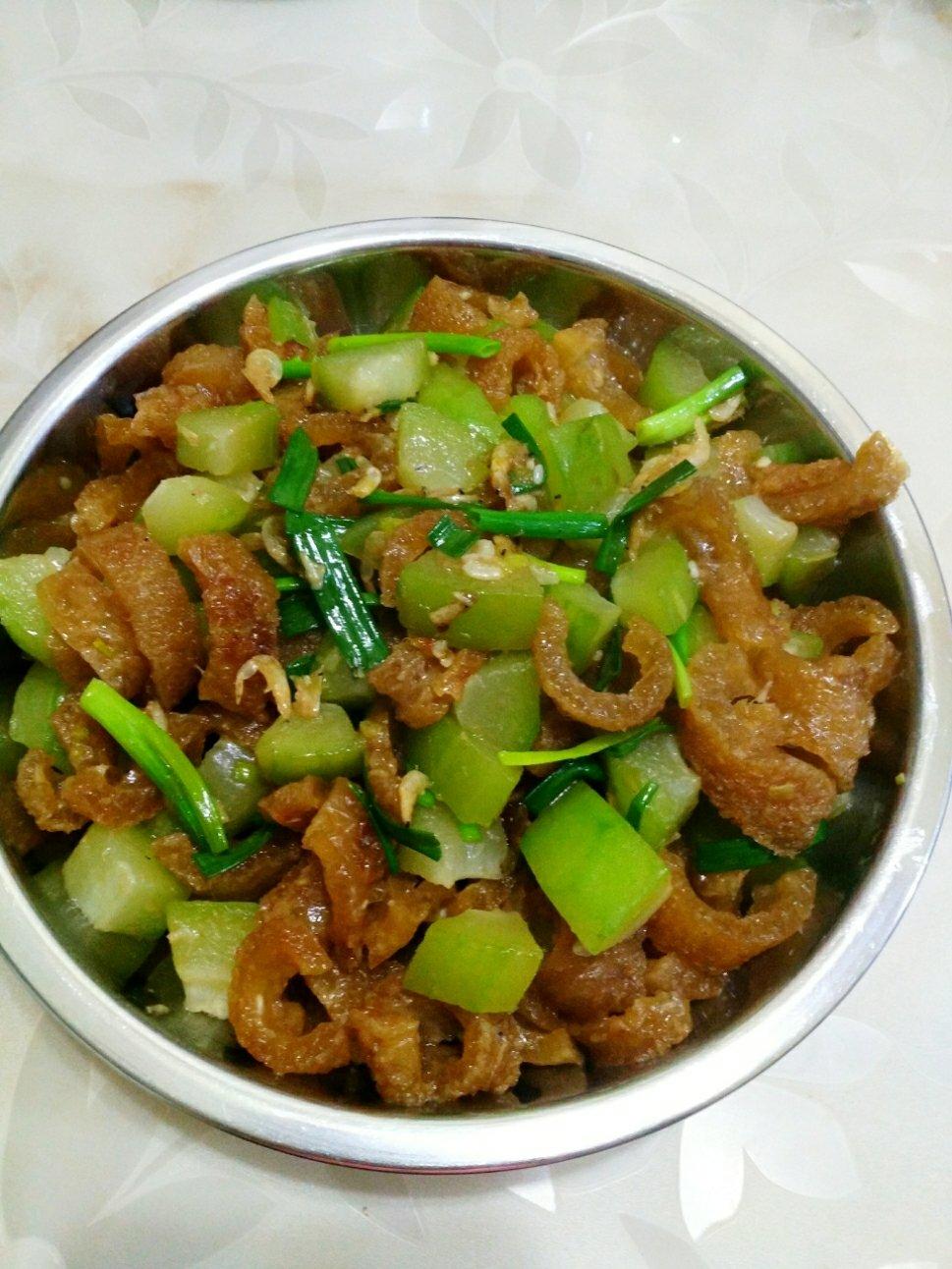 潮汕扑肉(炸猪皮，炸皮，肉皮)