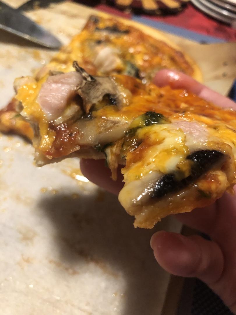 正宗披萨🍕薄底窄边料多