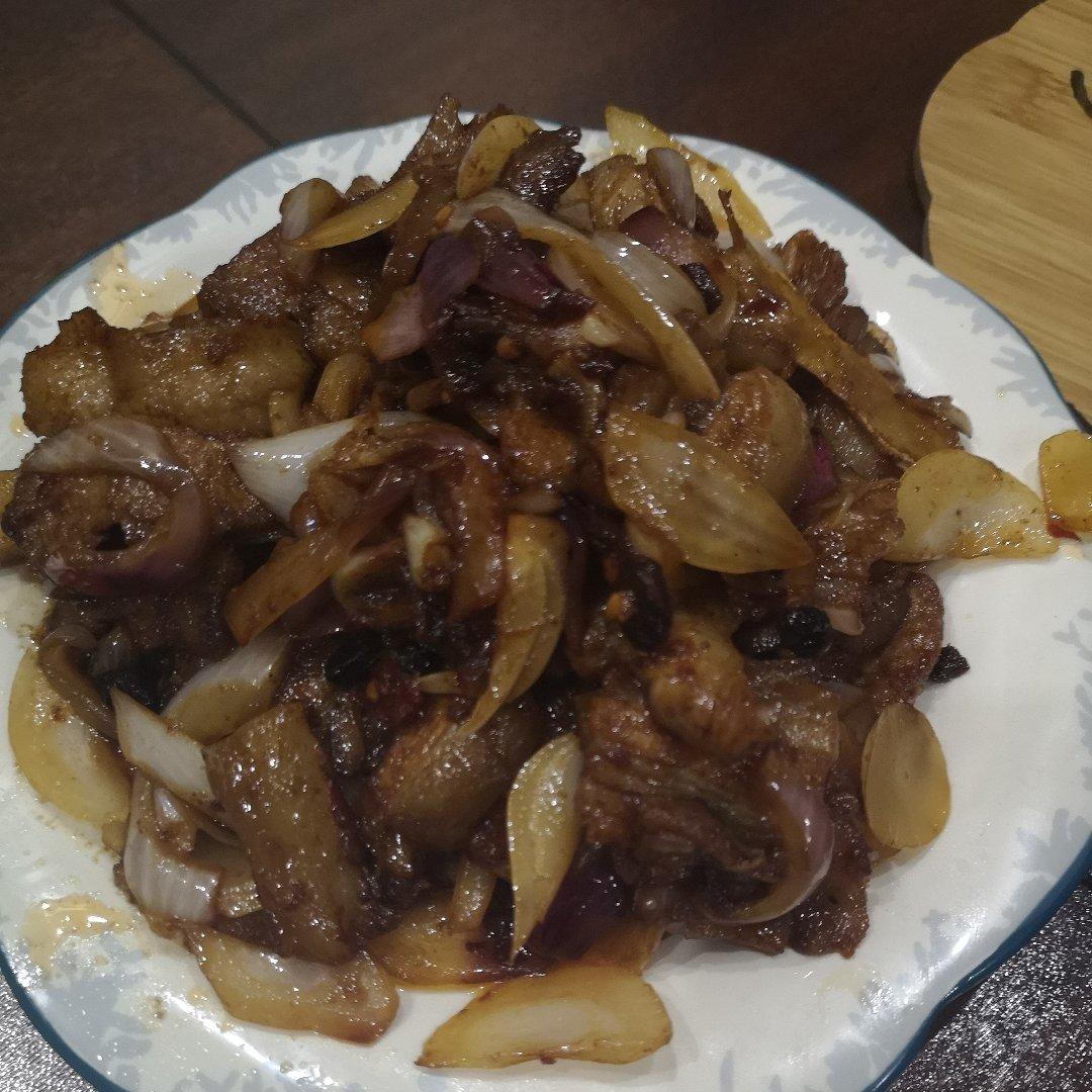 厨师长教你：“回锅肉”的正宗做法，先收藏