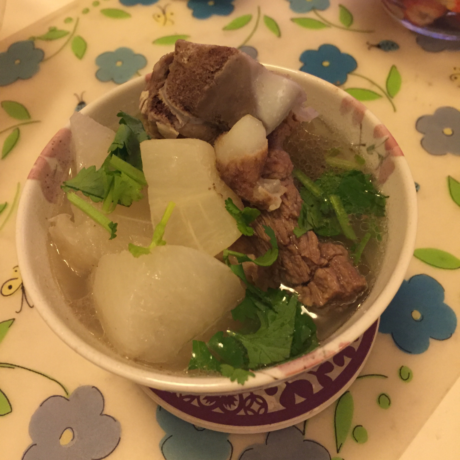 萝卜棒骨汤
