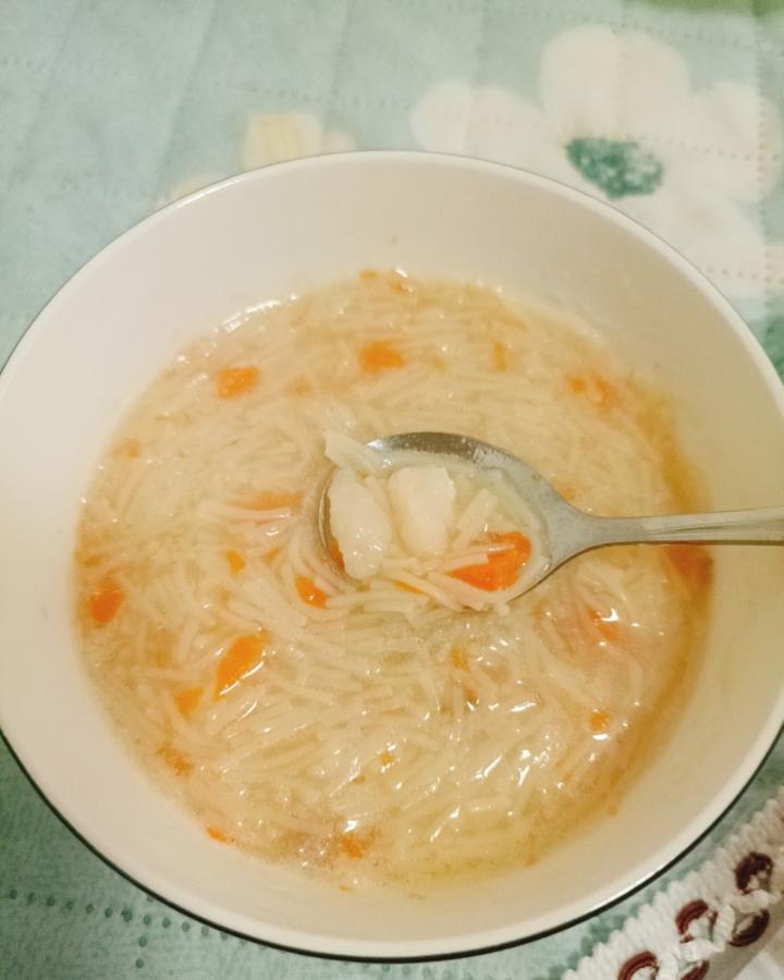 排骨汤虾滑宝宝热汤面条的做法