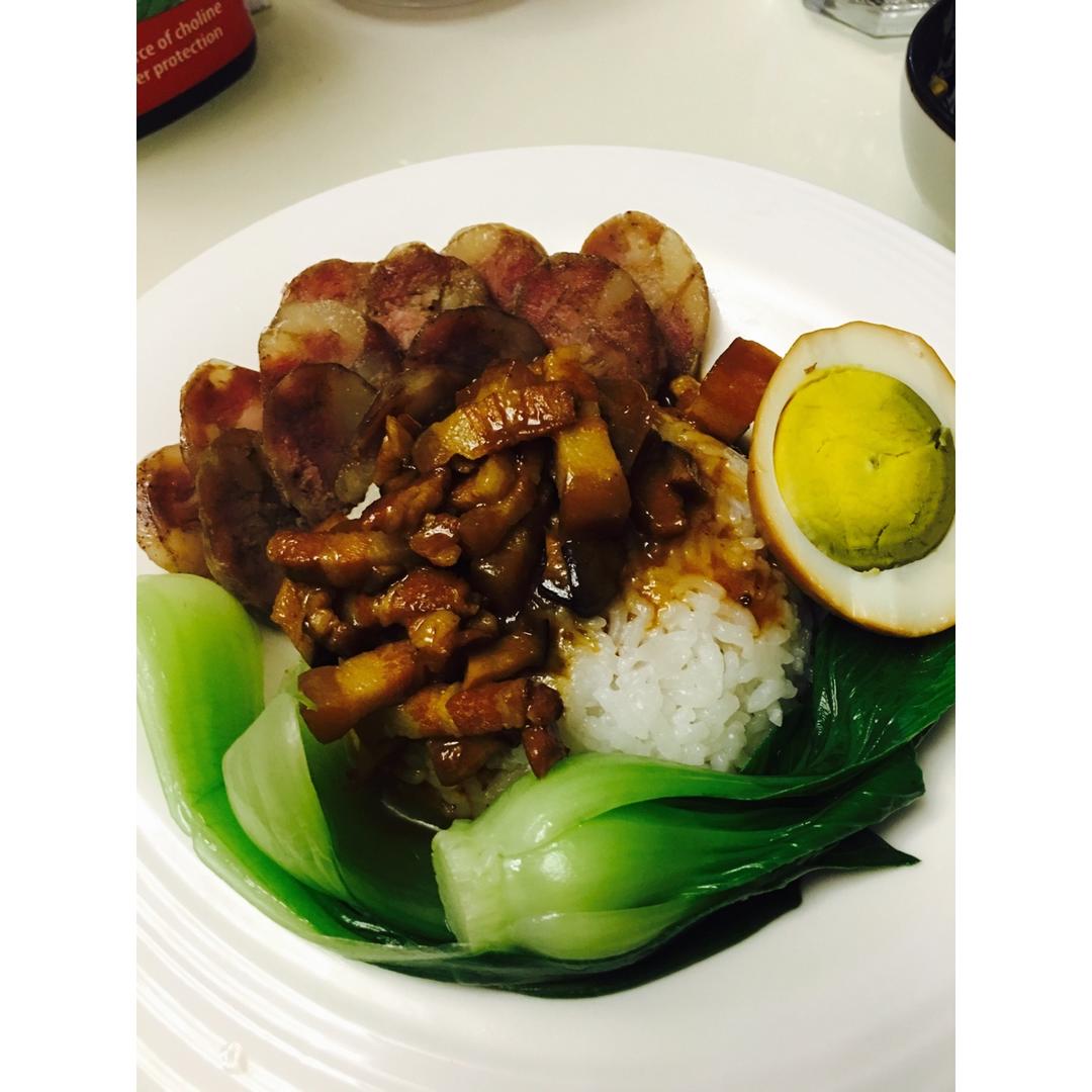 洋葱酥卤肉饭