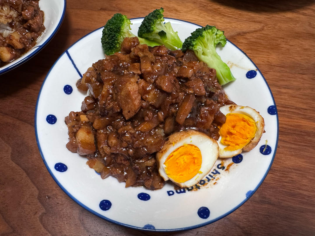 洋葱酥卤肉饭