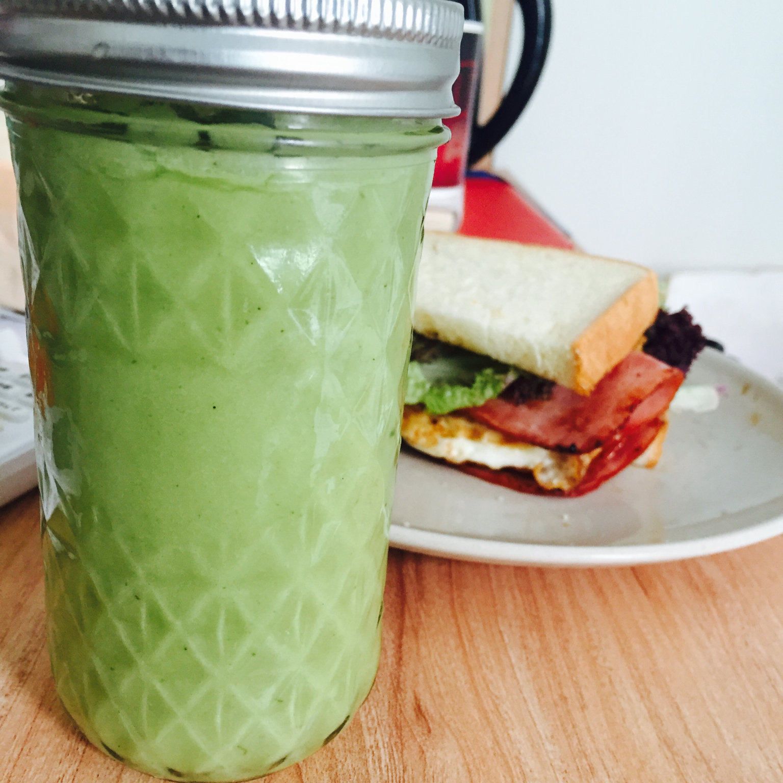 羽衣甘蓝牛油果Green Smoothie