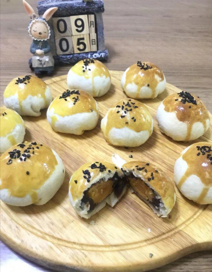 蛋黄酥