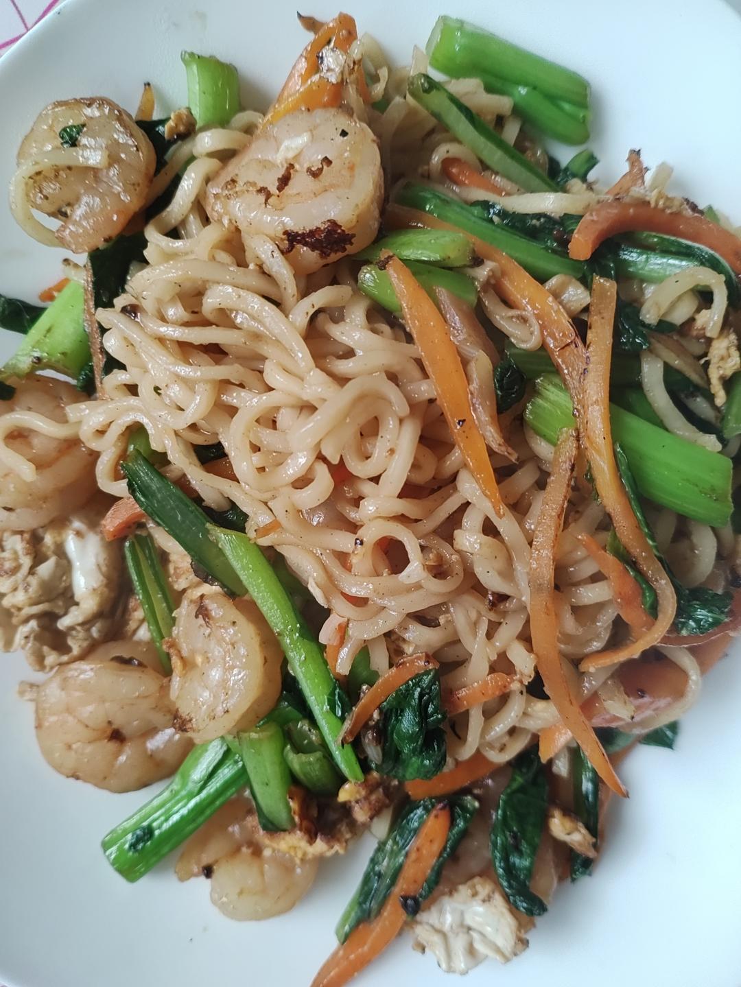 路边摊风味炒方便面