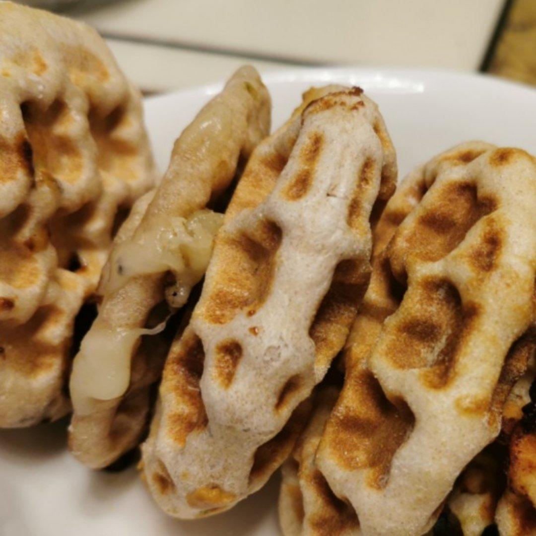 夹馅比利时华夫饼