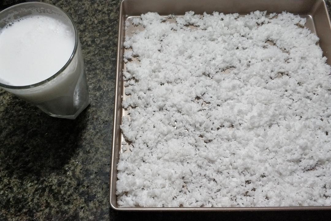 自制椰蓉，椰奶