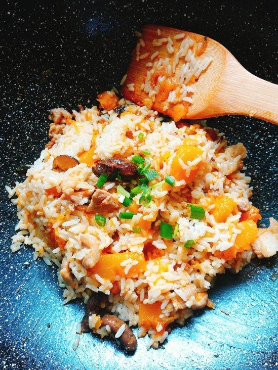 美味到不行的南瓜饭