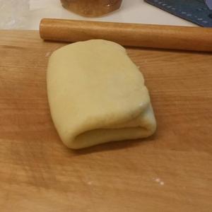 香酥牛角包(超详细防油化版)的做法 步骤10