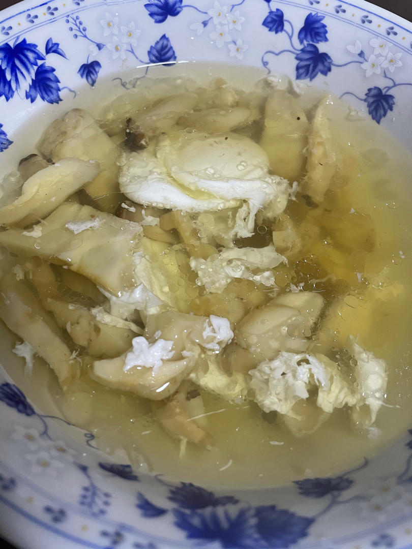 黄瓜杏鲍菇鸡蛋汤