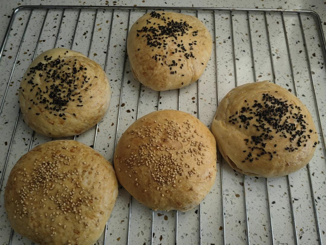 我要告诉所有的朋友 ｜ 千层椒盐发面烧饼  这么做太好吃了