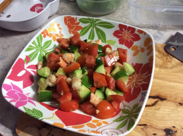 西红柿黄瓜沙拉