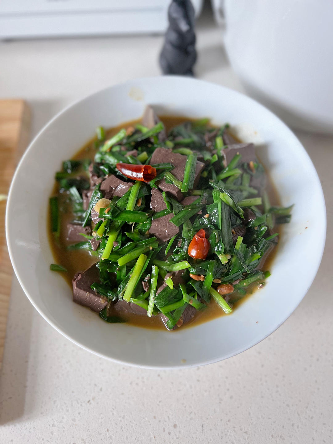 香辣韭菜炒鸭血