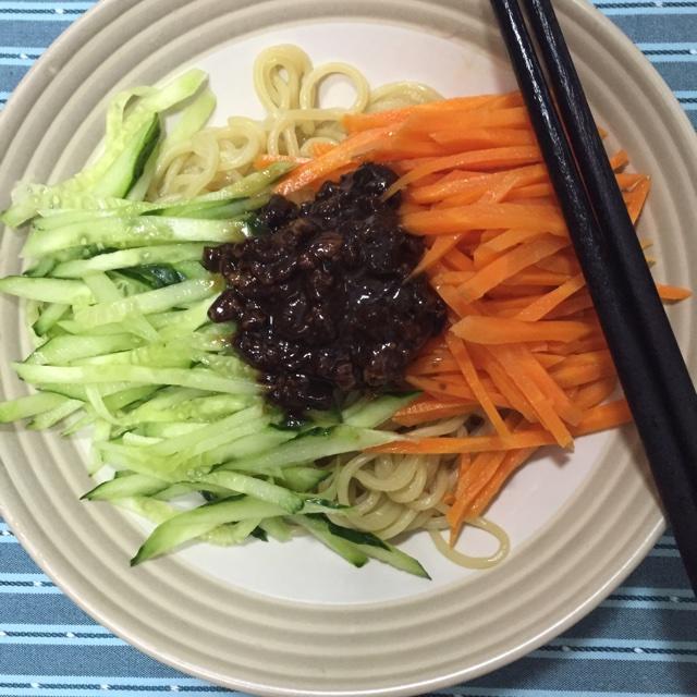 老北京炸酱面