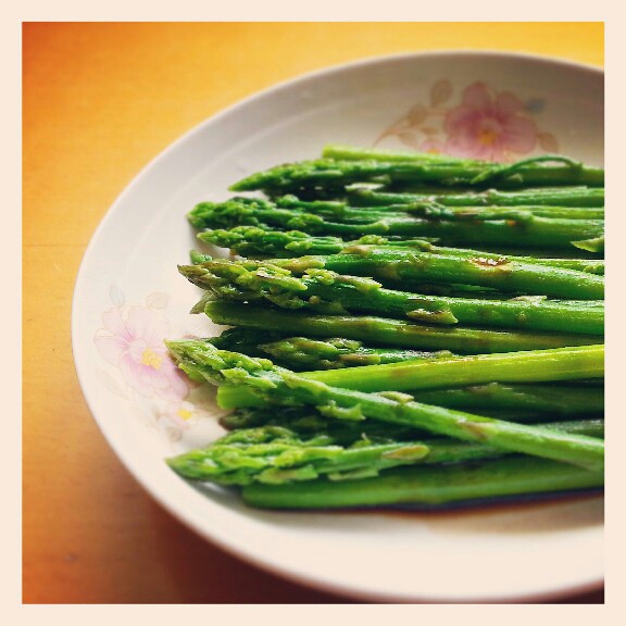 白灼芦笋