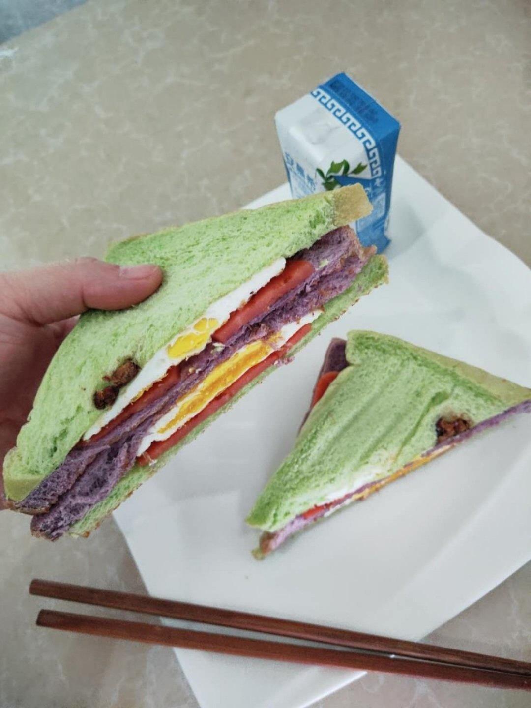 火腿芝士蛋三文治