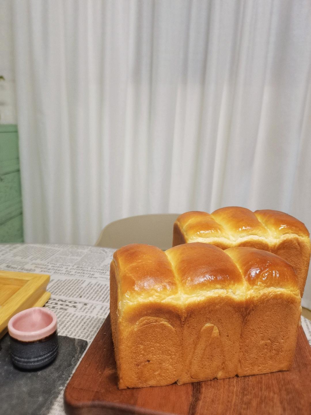烫种鲜奶吐司