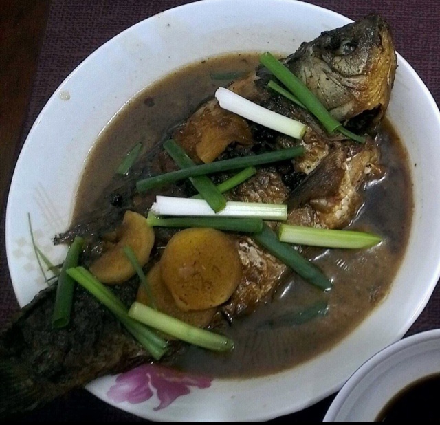 红烧鲫鱼