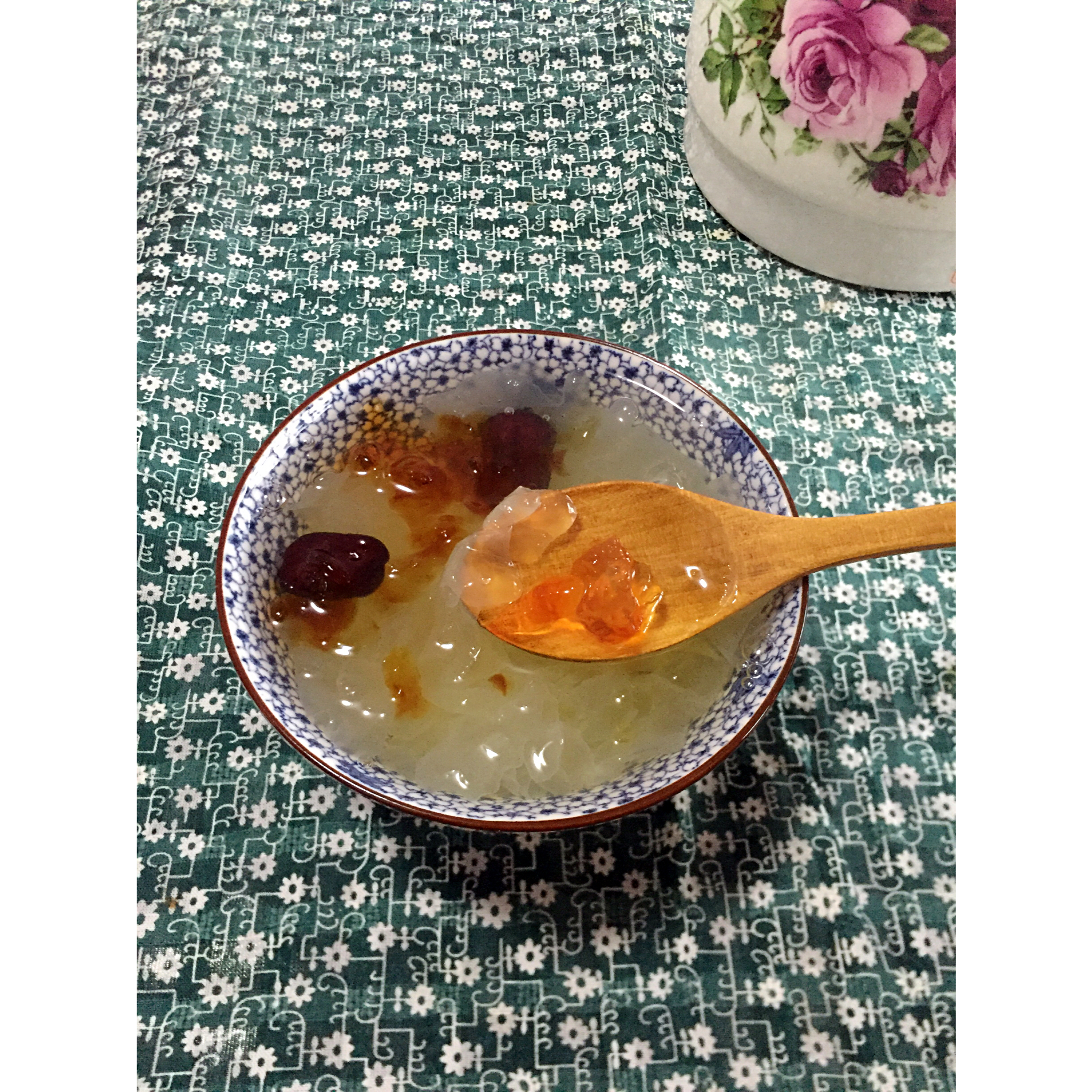 银耳桃胶