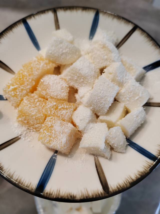 三色牛奶小方
