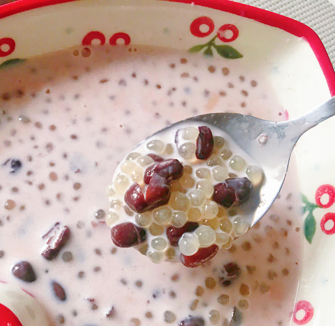 椰汁红豆西米露