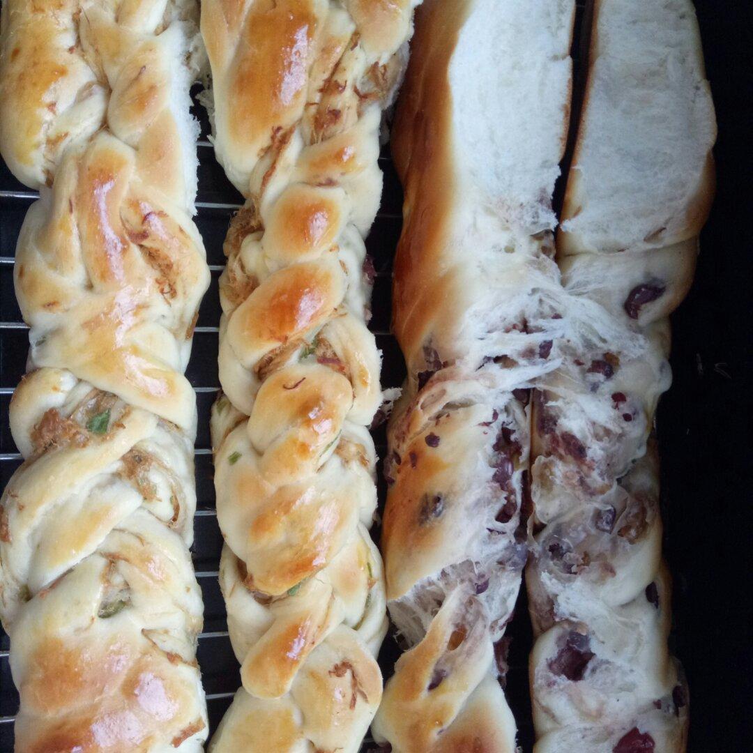 莲蓉豆沙葡萄干土司