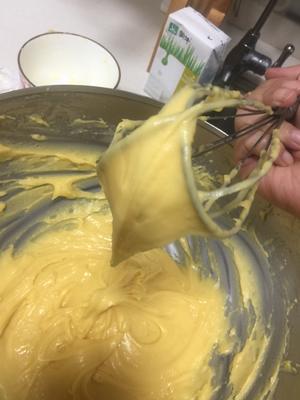 酥皮泡芙（奶油馅和咸蛋黄流心馅）的做法 步骤8