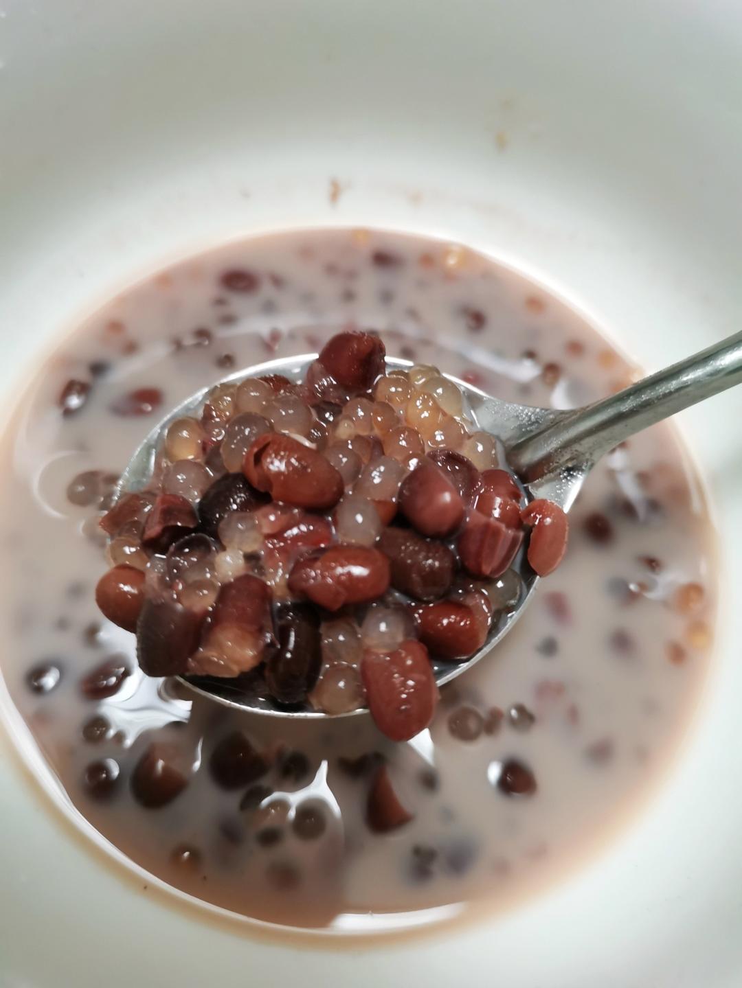 椰汁红豆西米露
