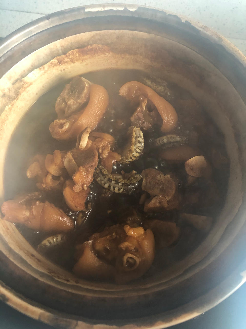 【鲍鱼猪脚】一撕即开，一抿就掉，原来啃猪蹄也能如此优雅！