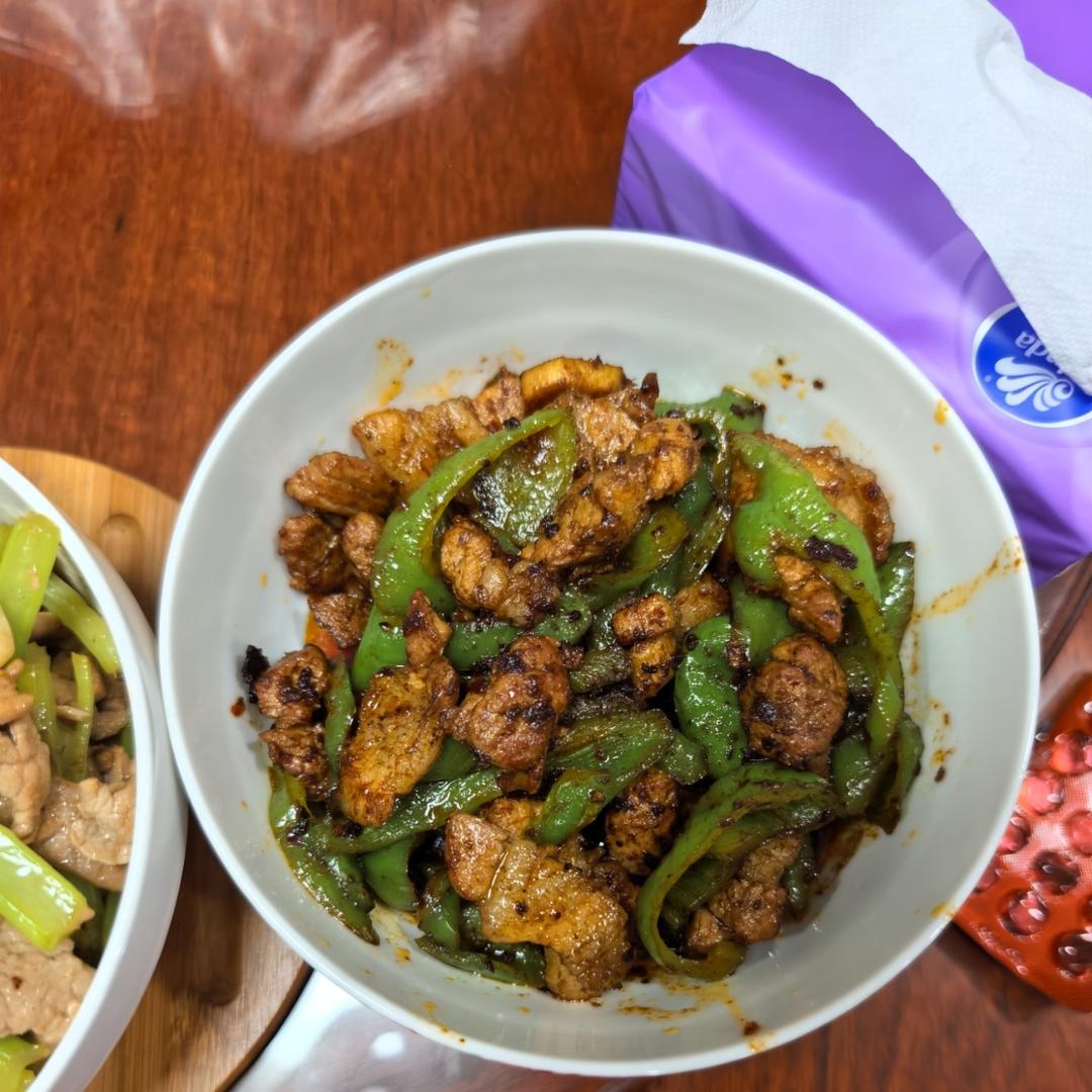 超下饭 ！小炒肉（辣椒炒肉）