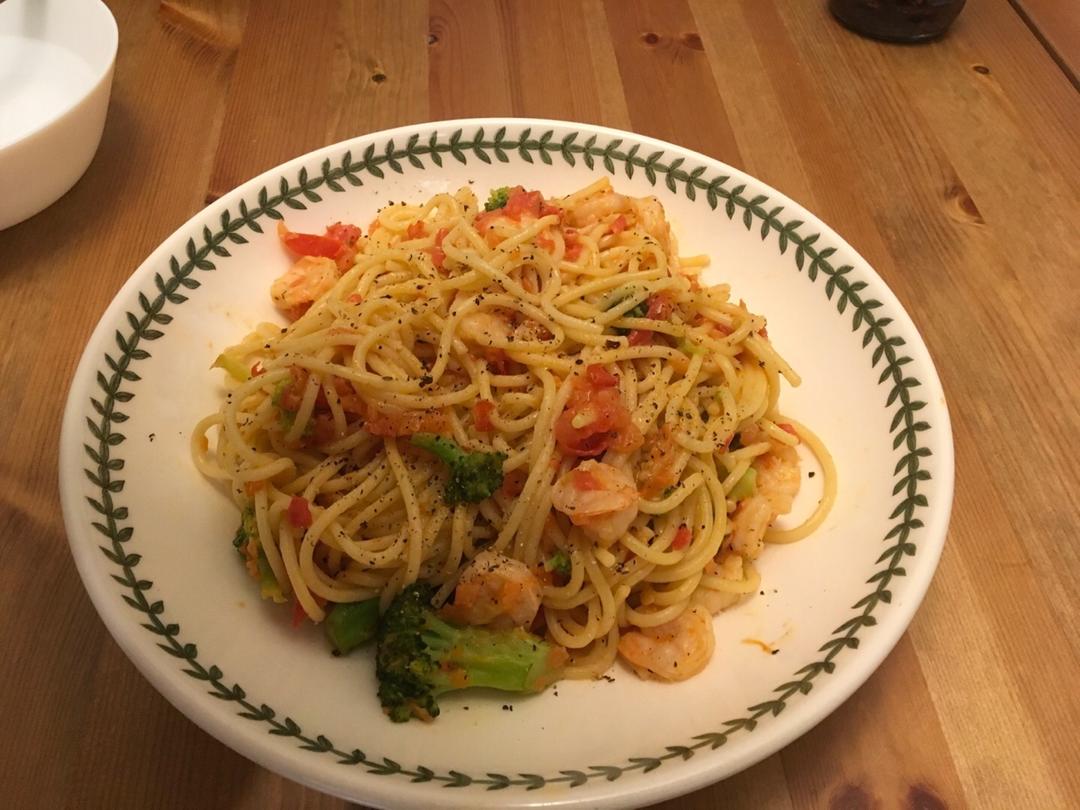 虾仁番茄意大利面