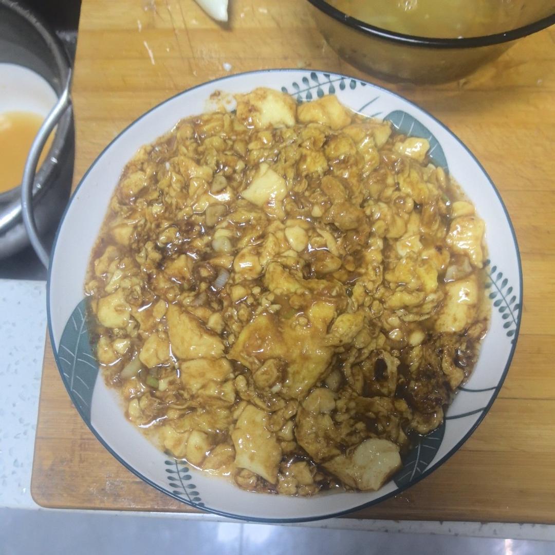 红烧豆腐（加鸡蛋）