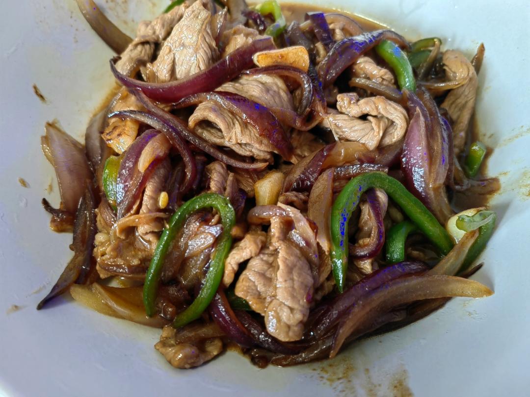 洋葱炒牛肉