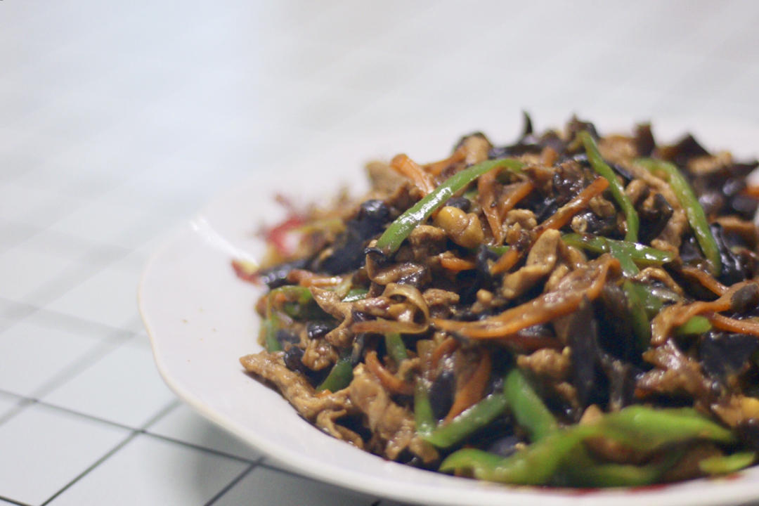 超好吃的鱼香肉丝（做法相当简单，一看就会）