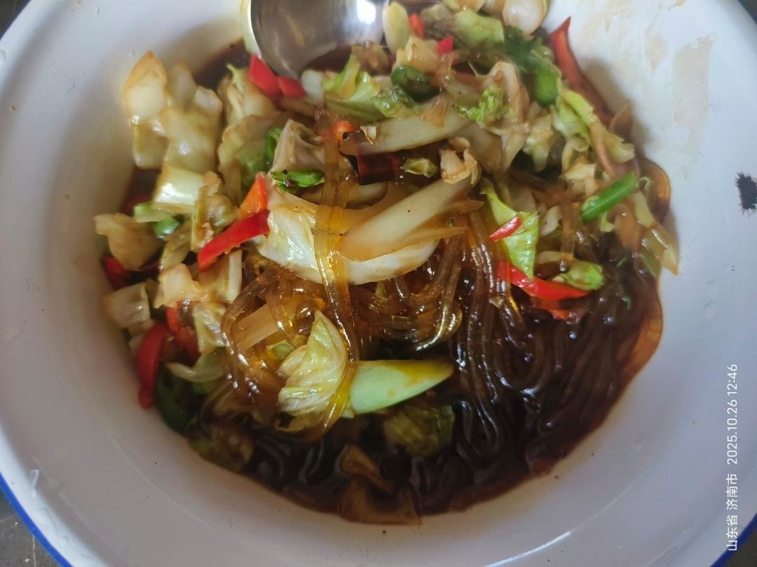 最近爱吃粉丝粉条～包菜炒粉丝