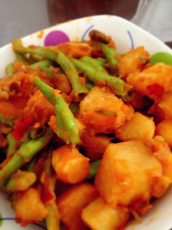 土豆烩豆角