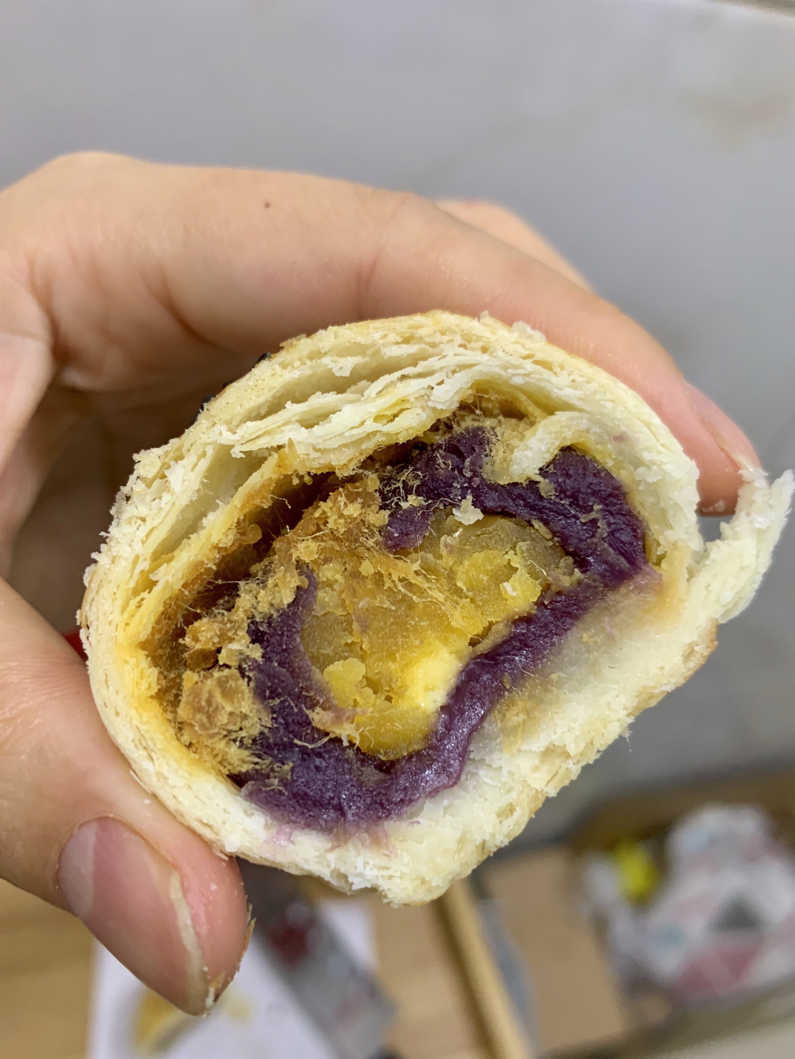 紫薯芋泥馅的蛋黄酥➕鲜肉酥皮月饼 20个量的做法 步骤15